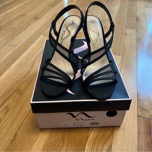 Nina Verly  black sandal